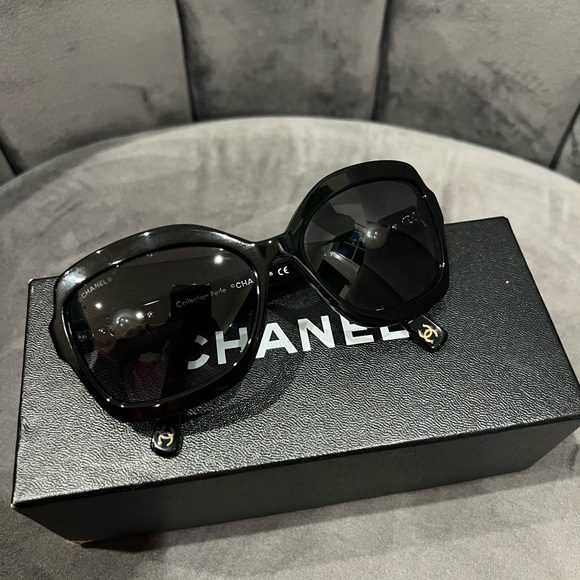 Chanel Pearl Sunglasses 5132-H Black - Picture 4 of 17